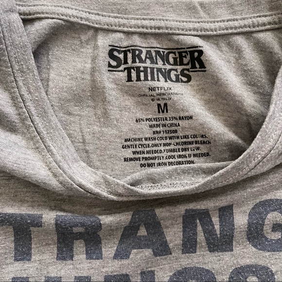 Stranger Things T-Shirt - Picture 5 of 6